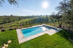 Paso Robles Wine Country Stay, Pool and Views - Image 2